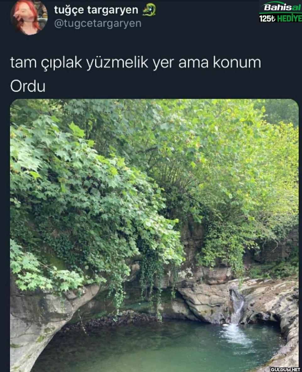 tam çıplak yüzmelik yer...