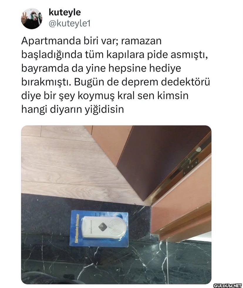 Apartmanda biri var;...
