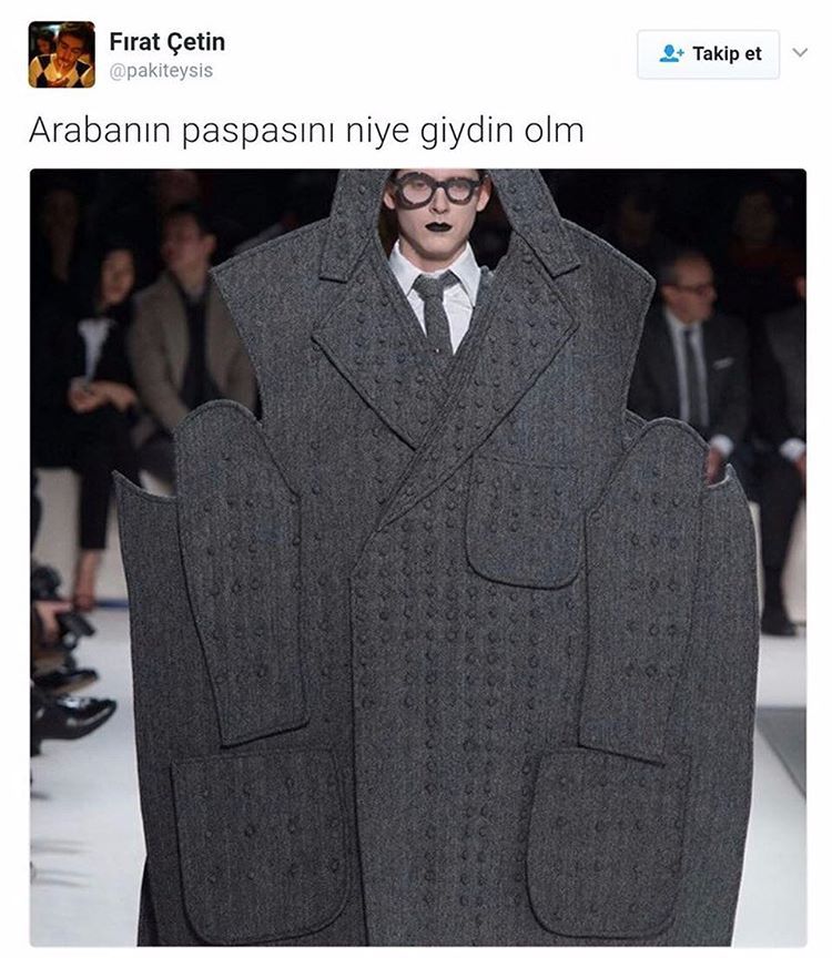 Arabanın paspasını niye giydin olm.