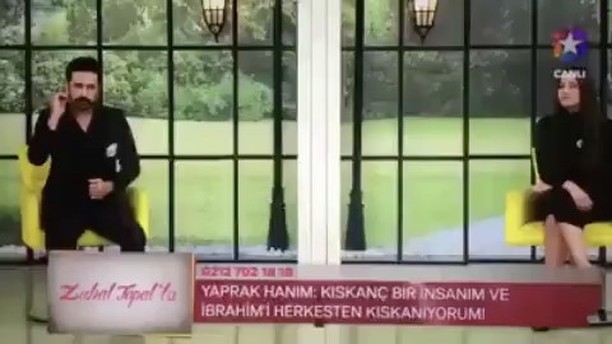 Zuhal Topal'da

Yaprak...