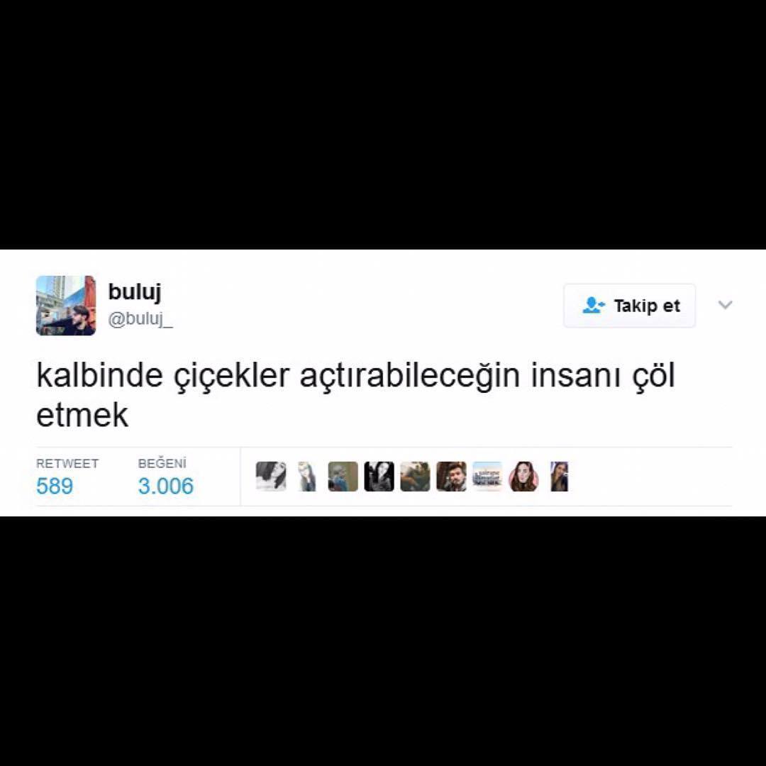 Kalbinde çiçekler...
