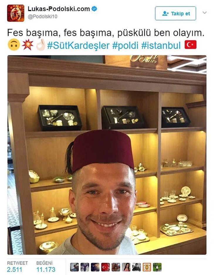 Lukas-Podolski.com
@Podolsk...