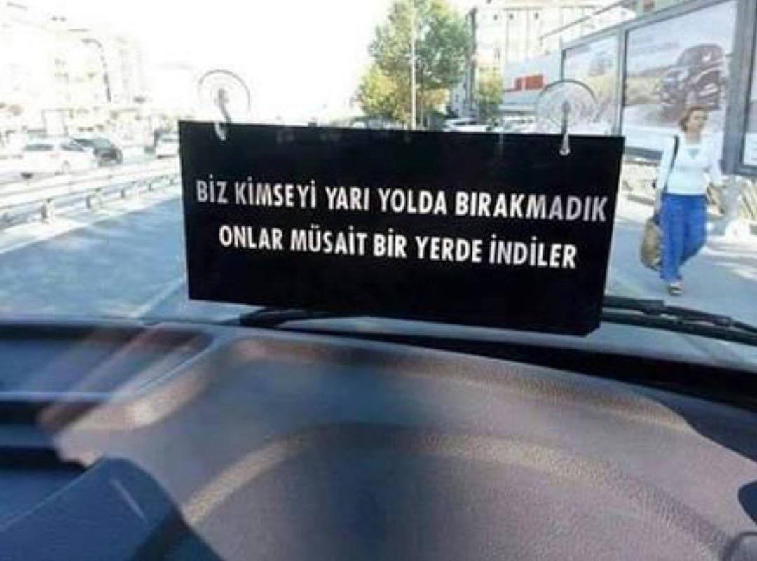 BİZ KİMSEYİ YARI YOLDA...
