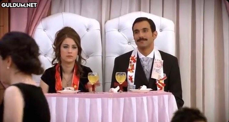 Evleniyorsun mutlu...