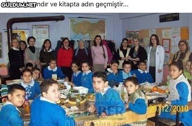 ilkokuldasındır ve kitapta...