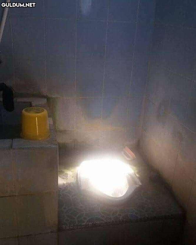 Tuvalette biri level...
