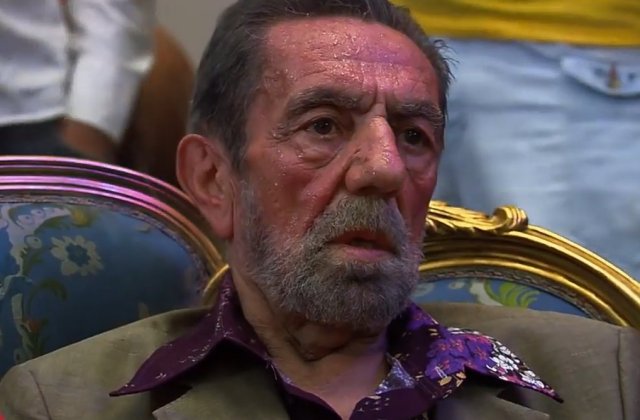 Aydemir Akbaş Kolpaçino...
