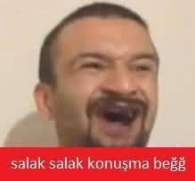 Arkadaşım aşırı saçma bi...