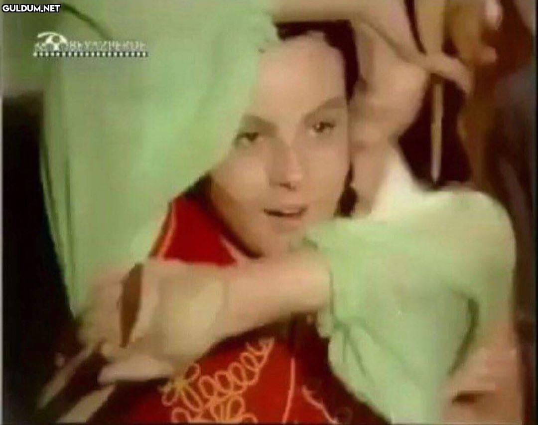 mesai biter, bu kız kaçar,...