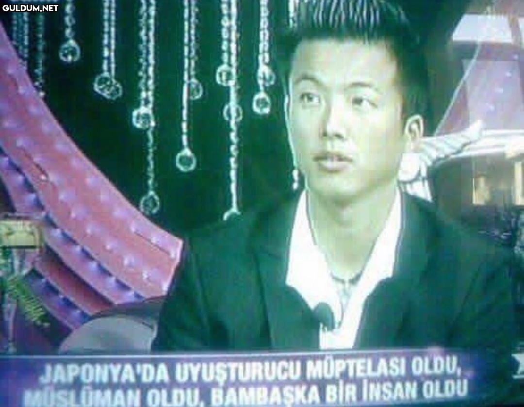 Altyazıya bak tezahürat...