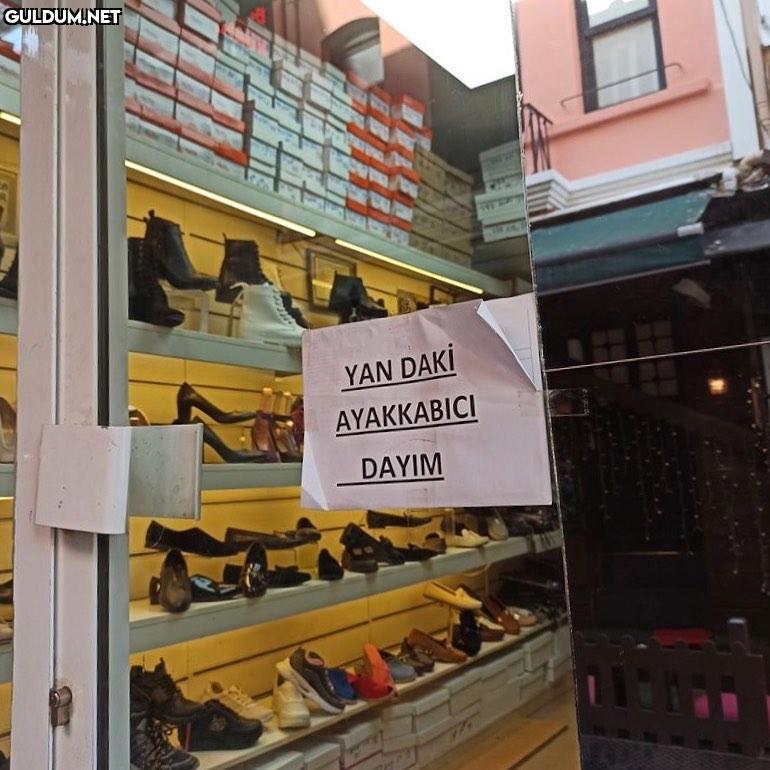 Oysa herkes giydirir...