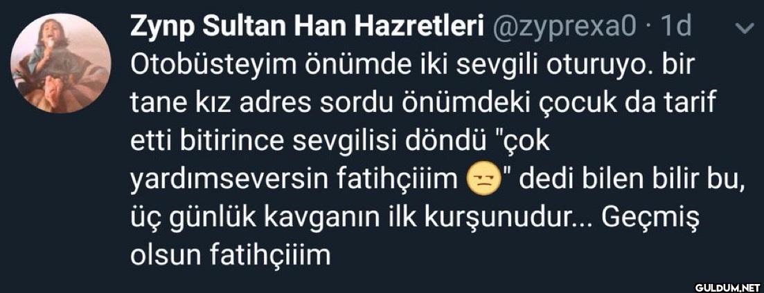 1d Otobüsteyim önümde iki...