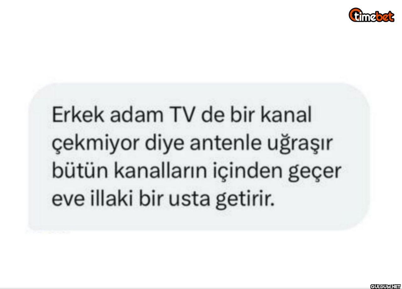 Erkek adam TV de bir kanal...