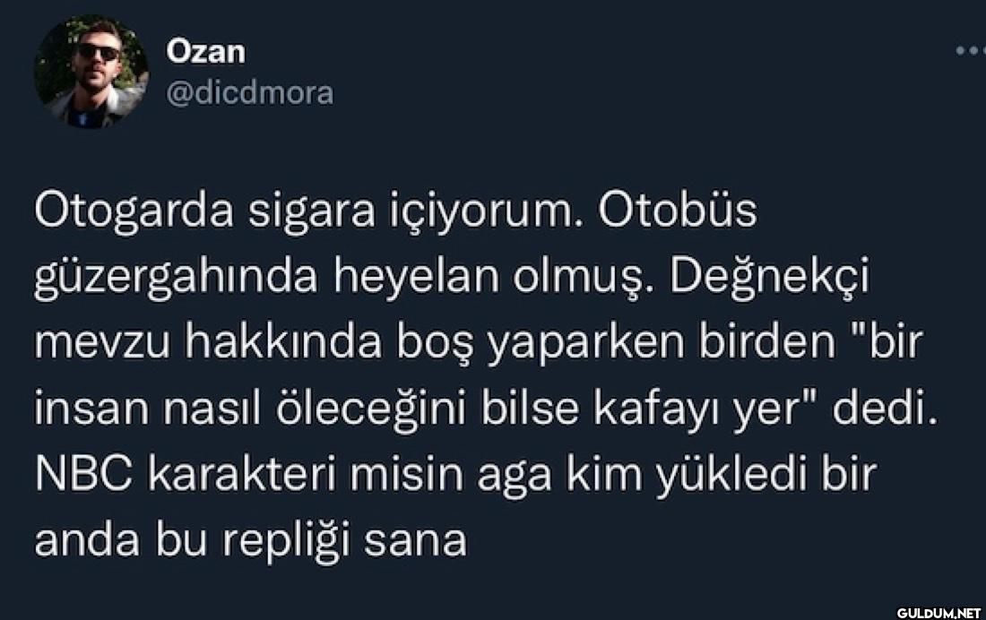 Otogarda sigara içiyorum....