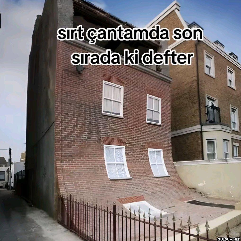 sırt çantamda son sırada ki defter