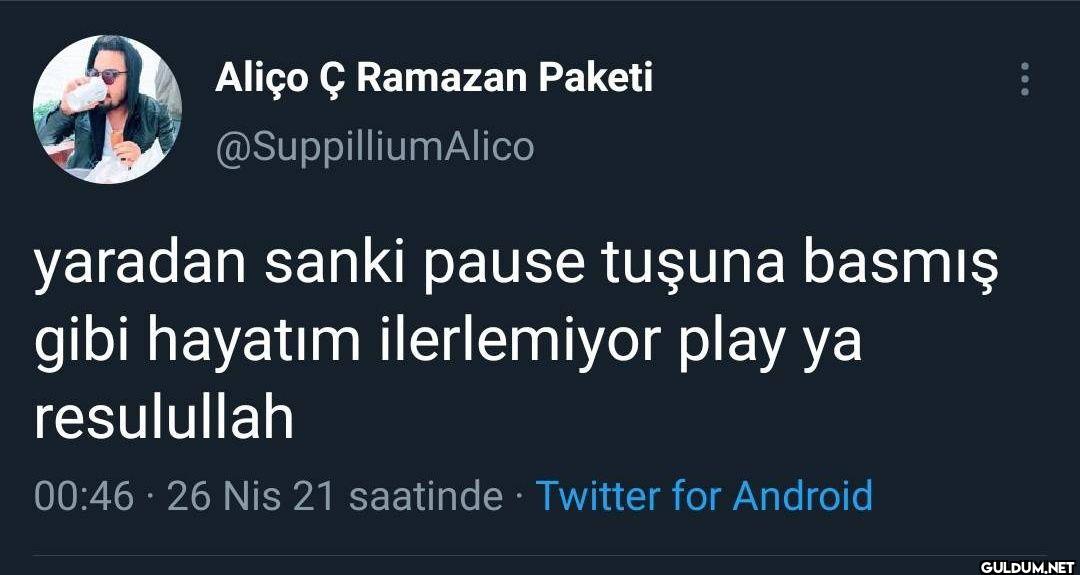 yaradan sanki pause tuşuna...