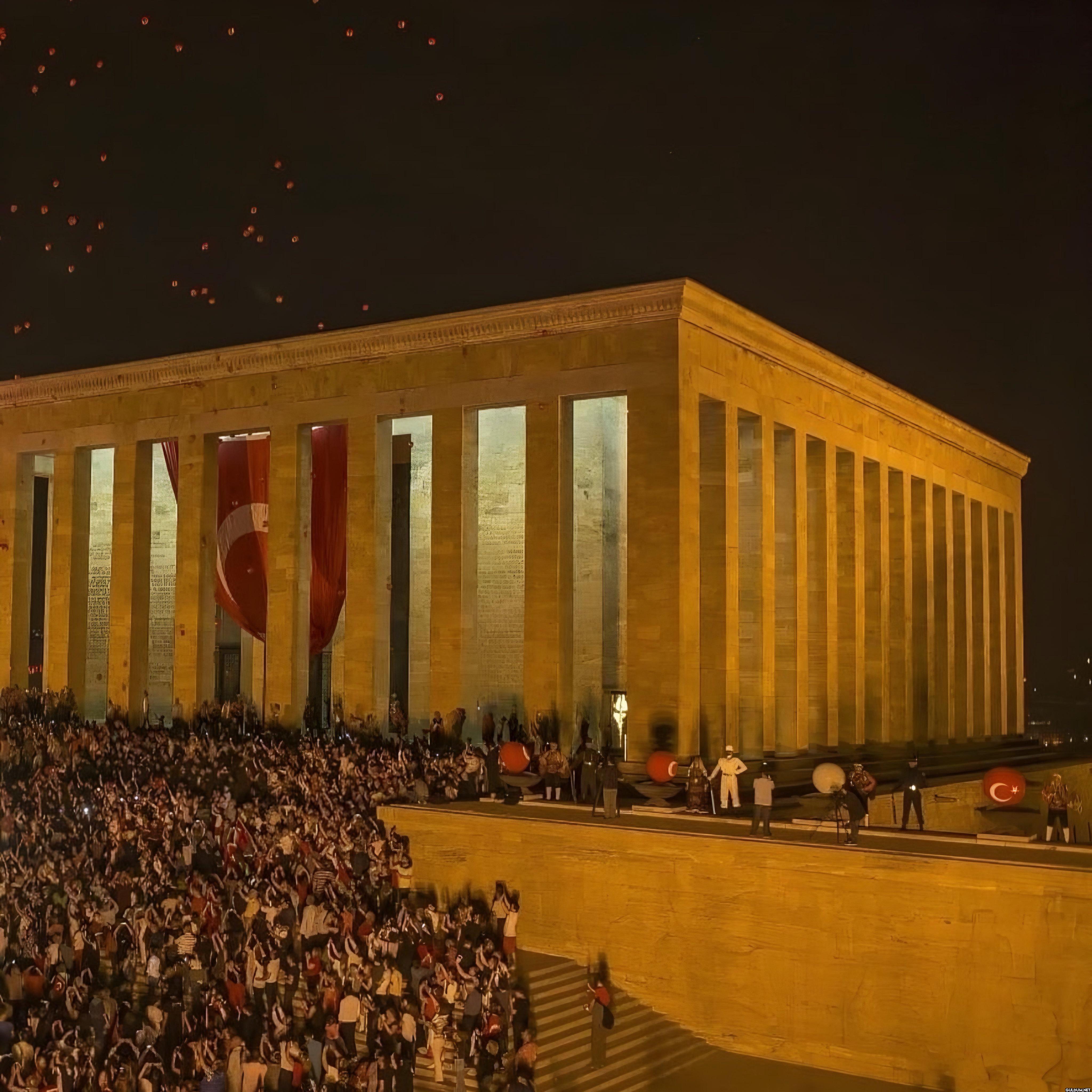 Atatürk saygı ve sevgisi...