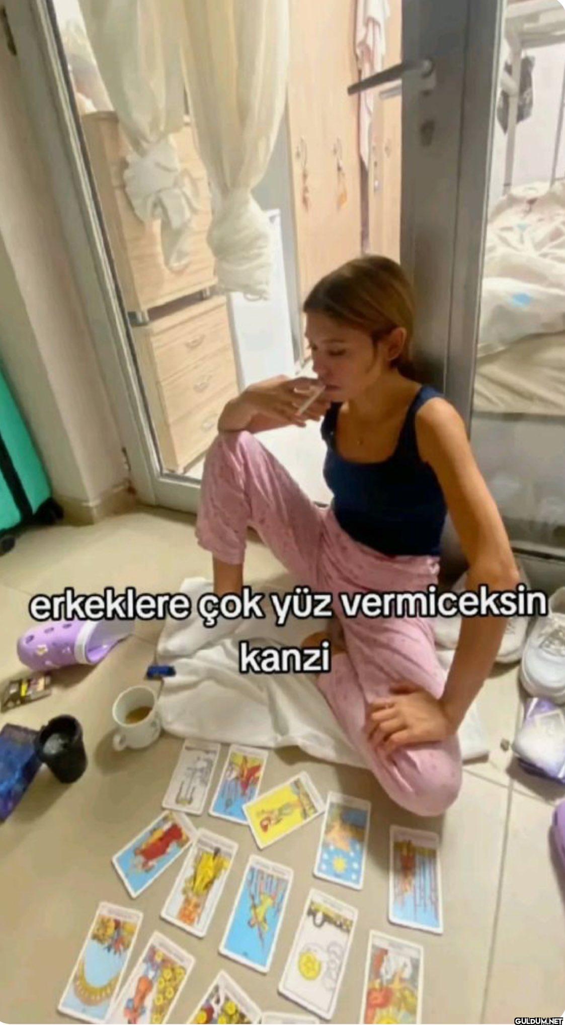 erkeklere çok yüz...