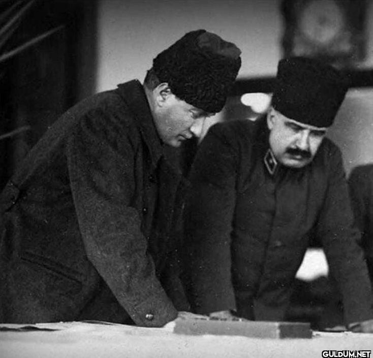 Mustafa Kemal Paşa ve...