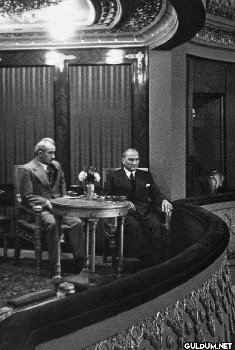 Mustafa Kemal Atatürk ve...