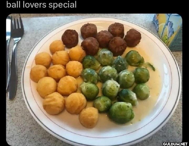 ︎ ︎ ︎ ︎    ball lovers special