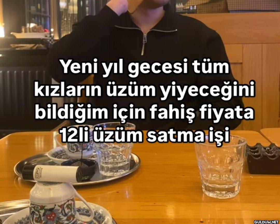 Yeni yıl gecesi tüm...