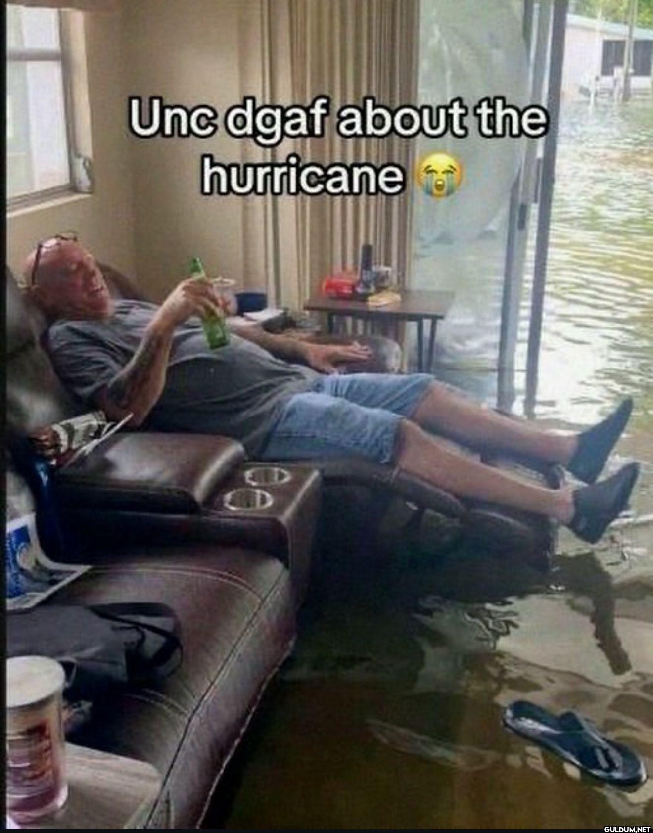 Unc dgaf about the hurricane D