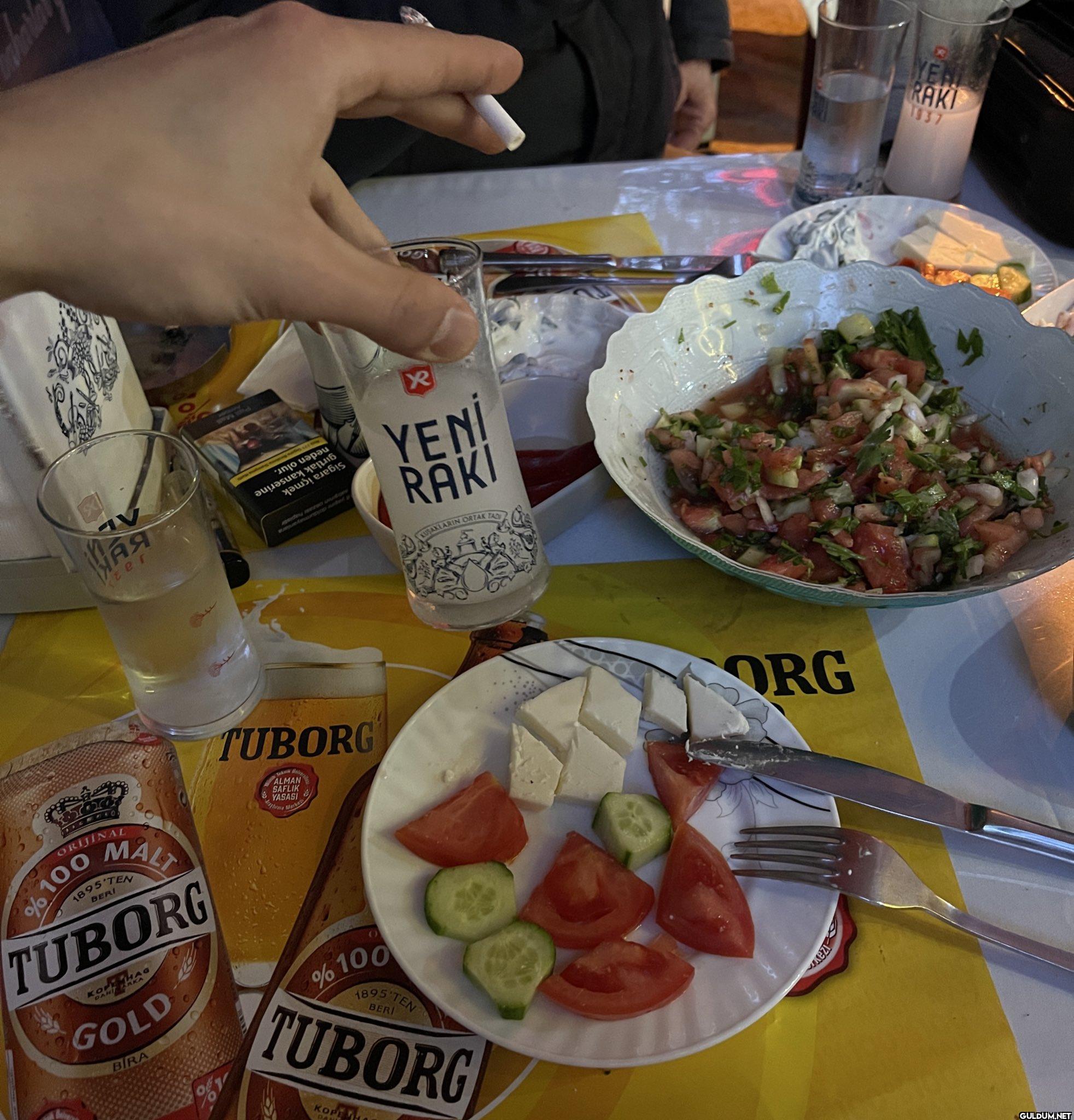 Takım tutarız şampiyon...
