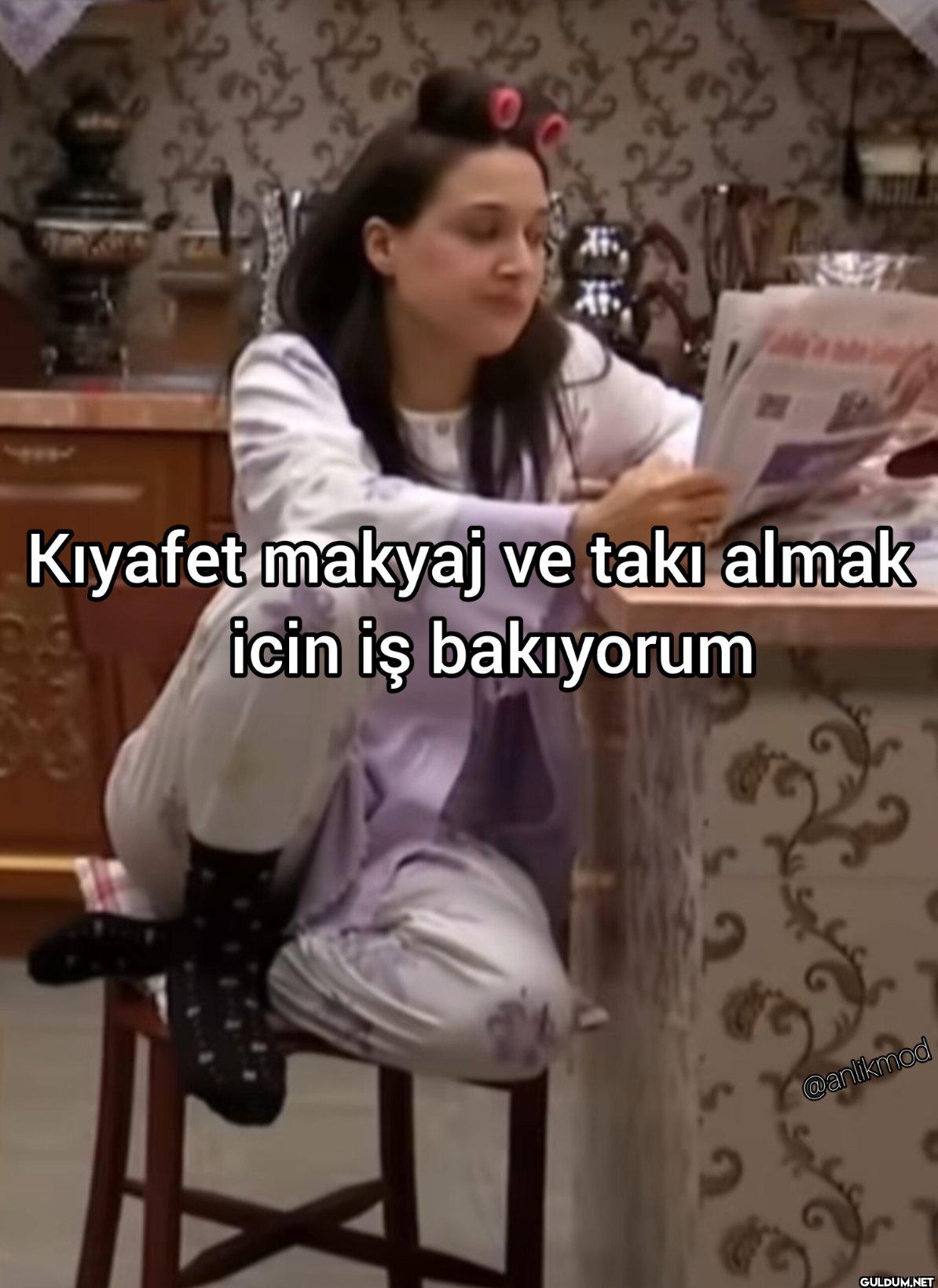 223 Kıyafet makyaj ve takı...