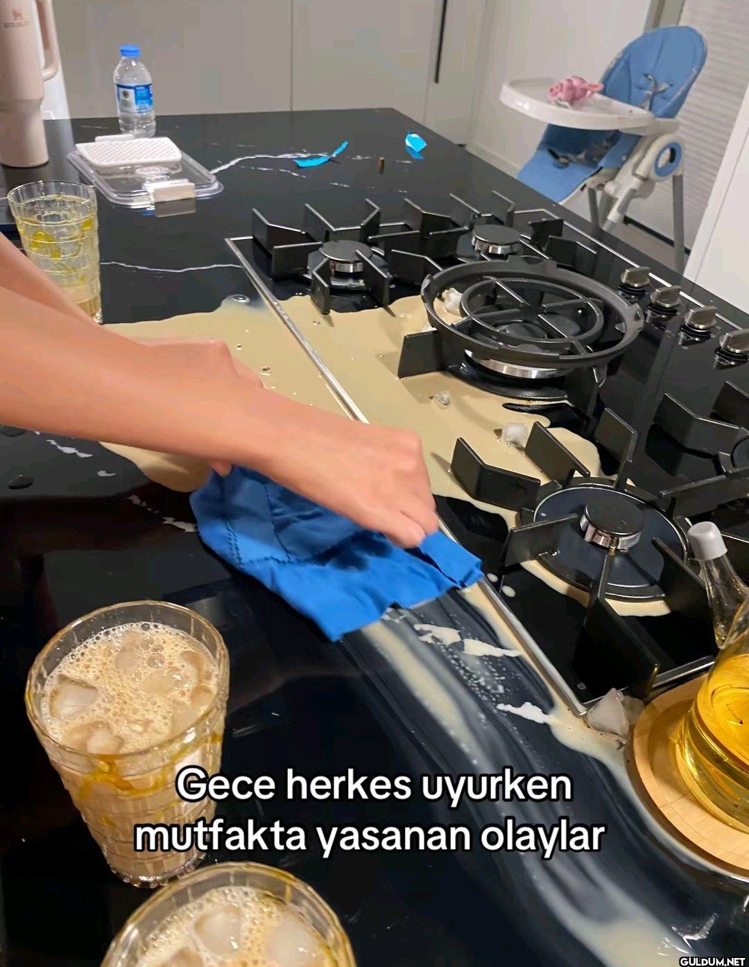 Gece herkes uyurken...
