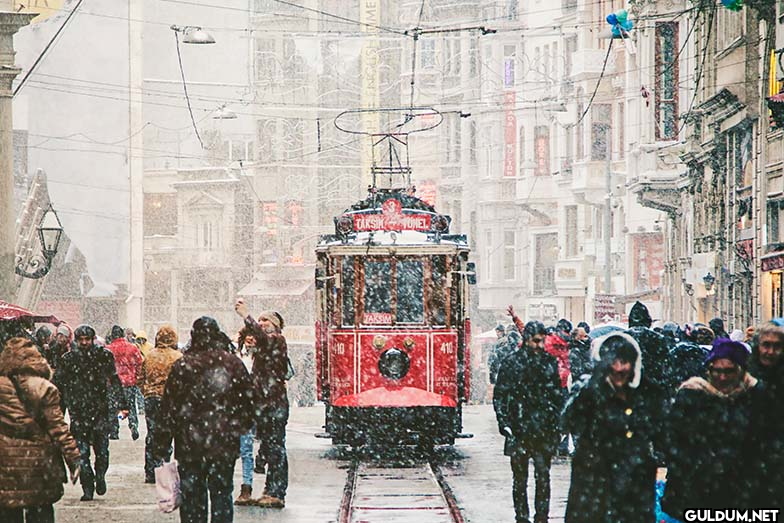 İSTANBUL BİR BAŞKAYDI... ...