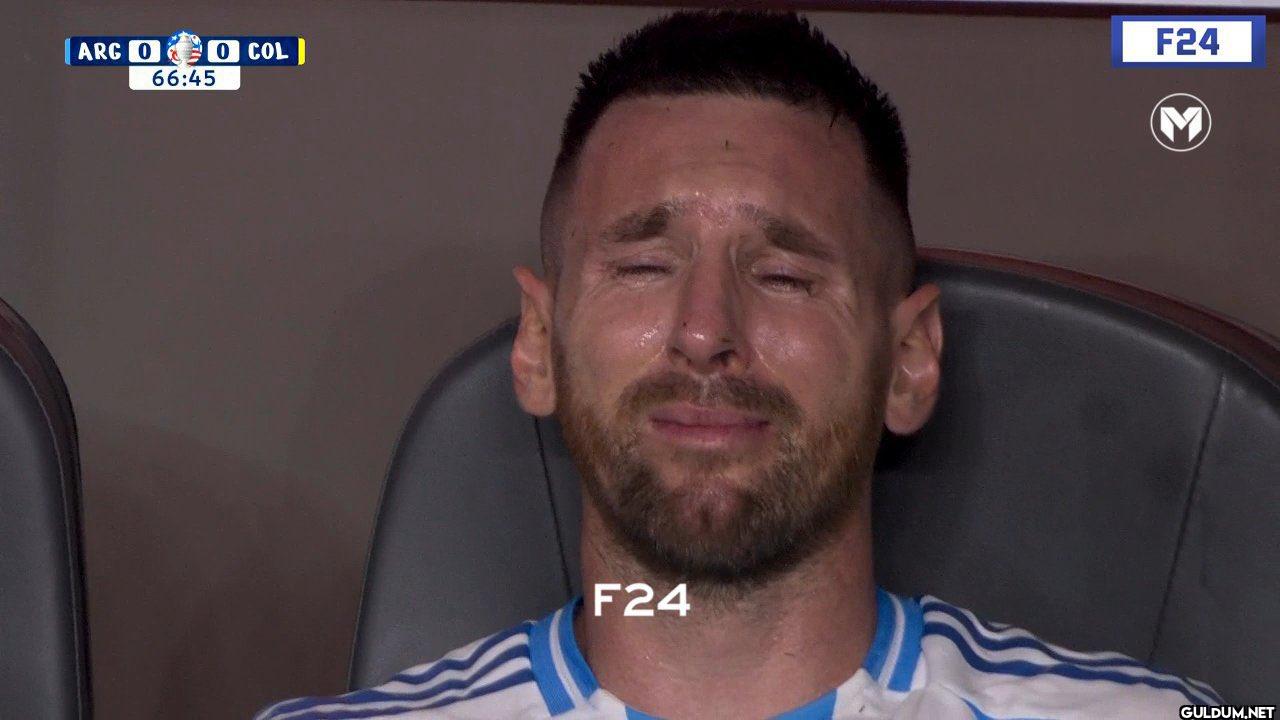 Krallar da ağlar.. 💔 Messi...