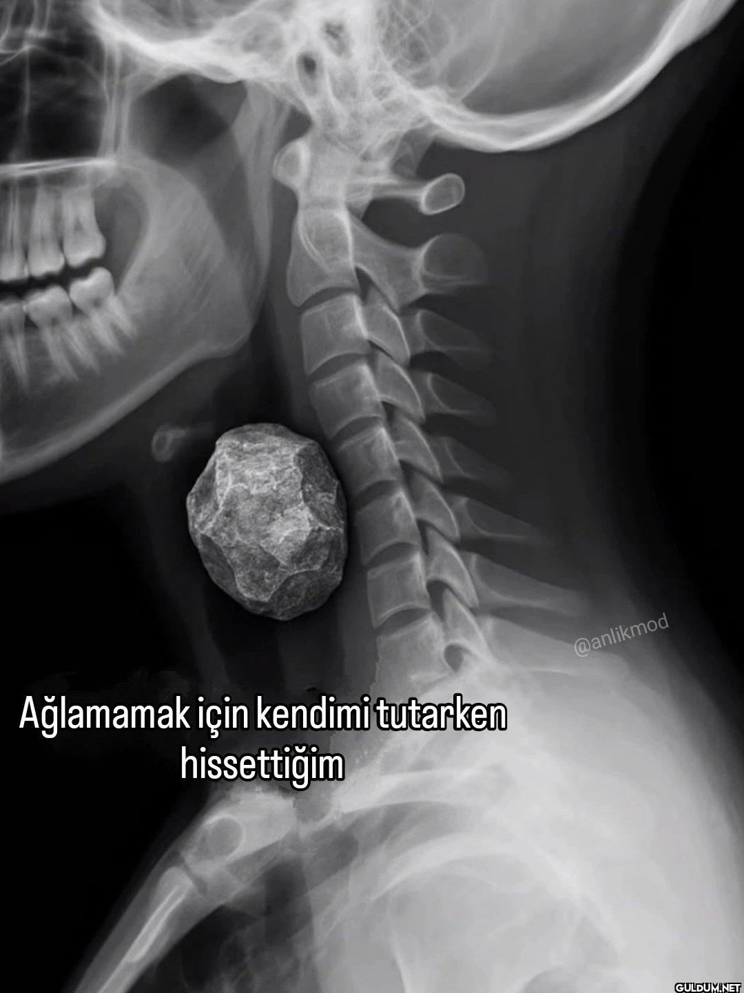 Ağlamamak için kendimi...