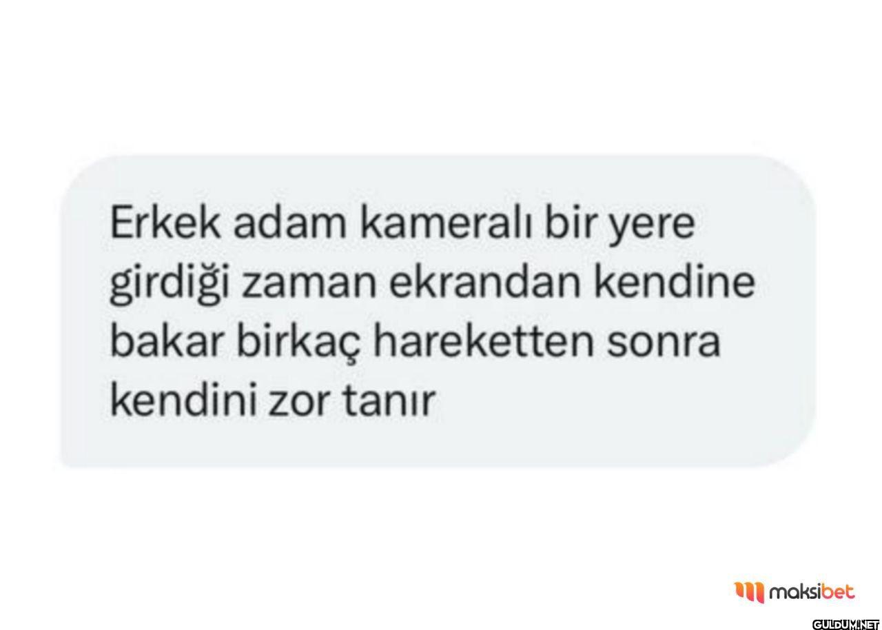 Erkek adam kameralı bir...