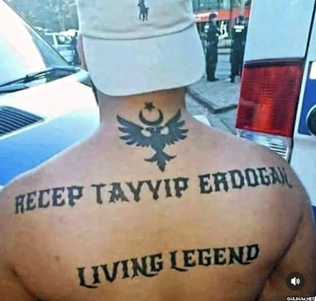 müthiş bir dövme     ...