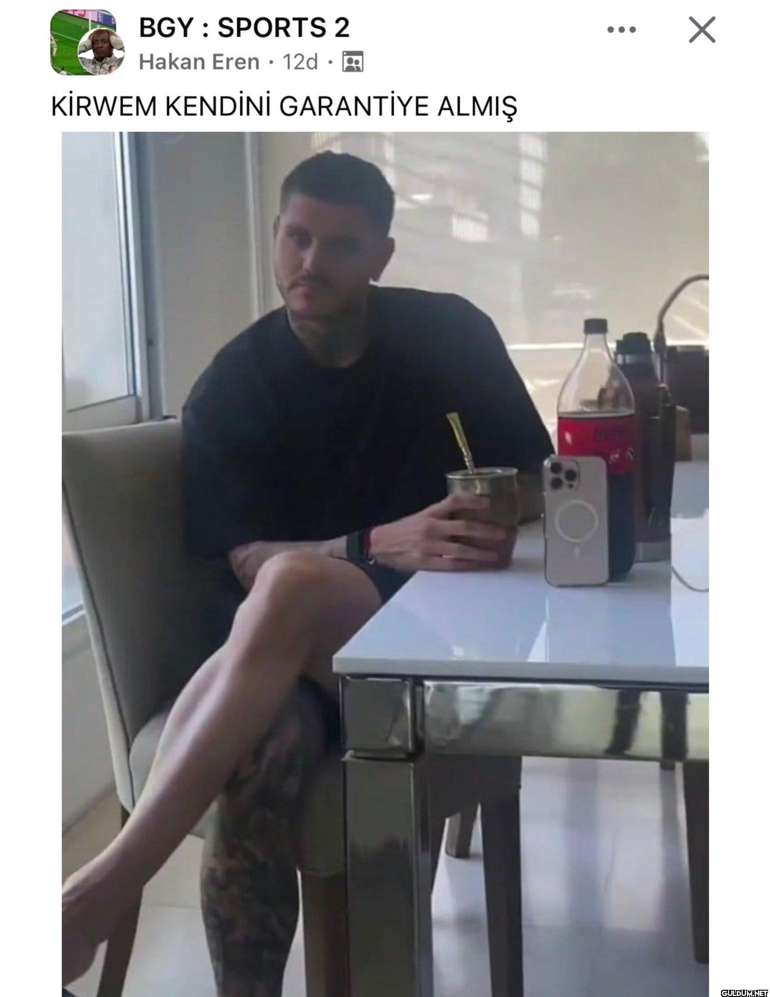 YÜZDEKİ İFADESİZLİĞE AYRI...
