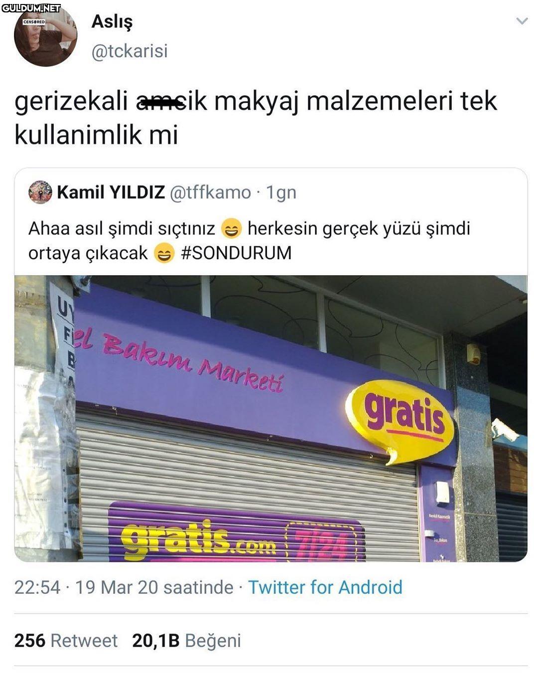 makyaj malzemelerine bir...