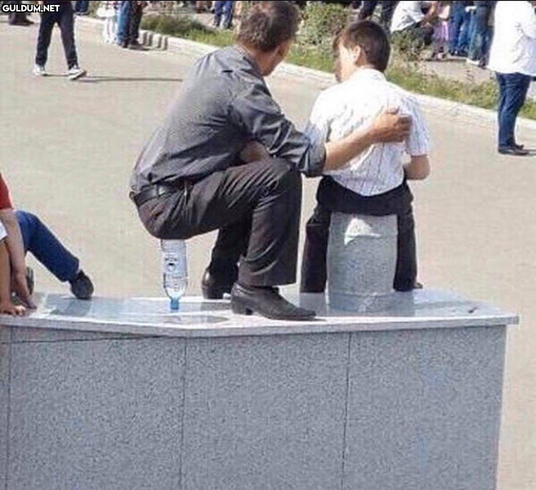 Arşimet, oğluyla suyun...