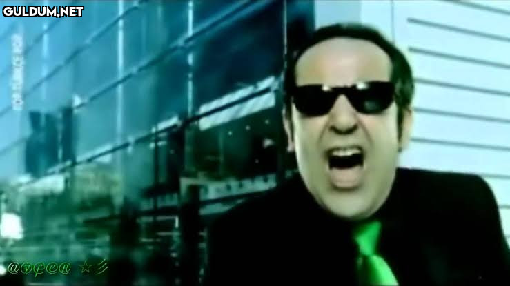 Özkan Uğur reklamı.