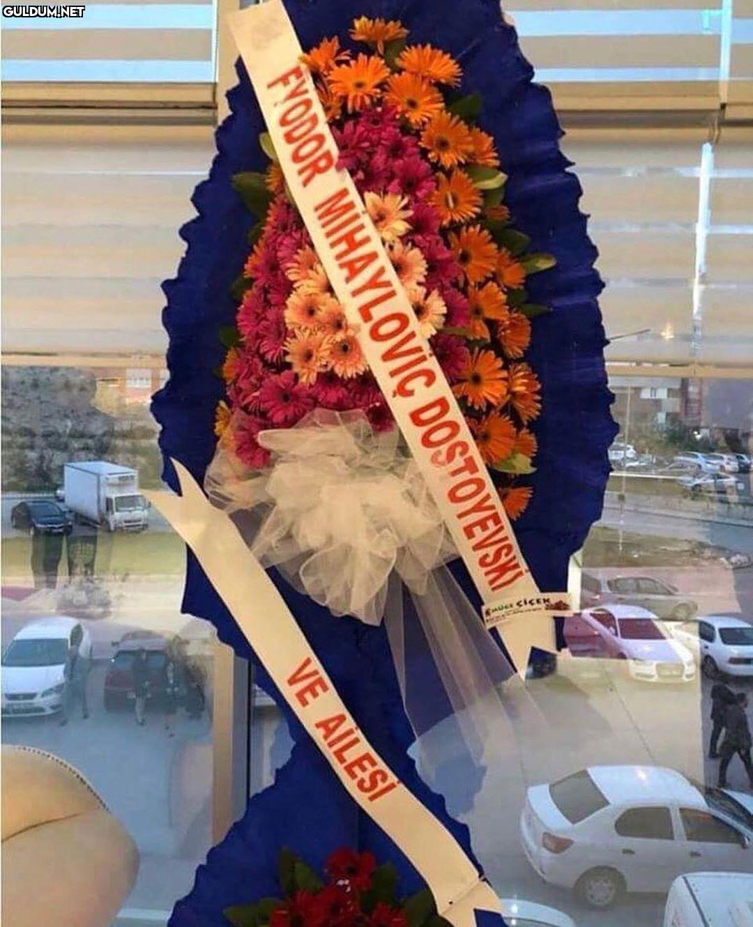 Amcası Dostoyevski’den...