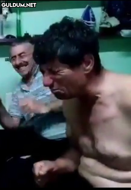 Yanmalı içki içip boğazı...