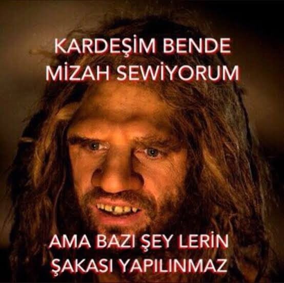 Arada ofansif şaka...