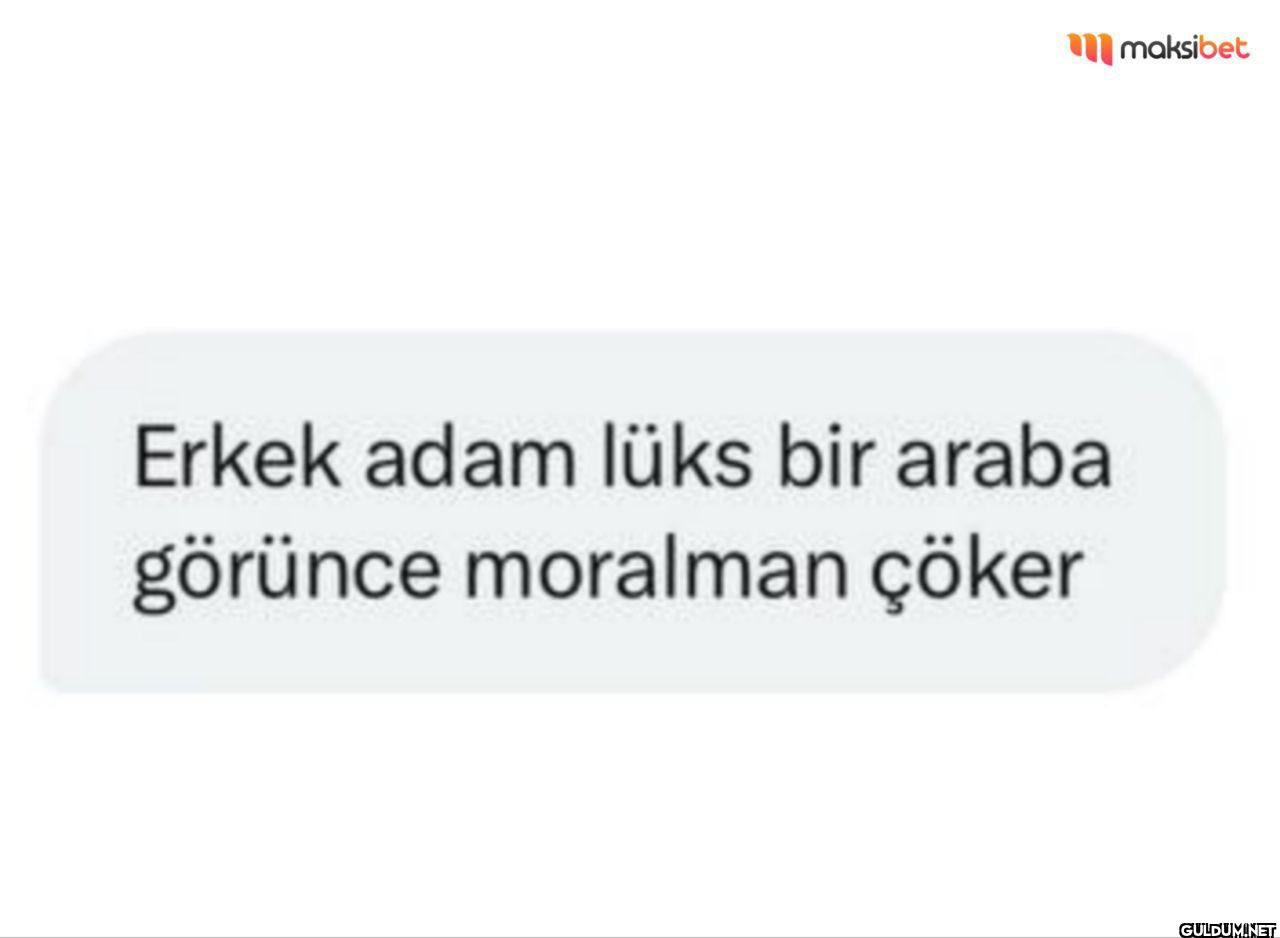 Erkek adam lüks bir araba...