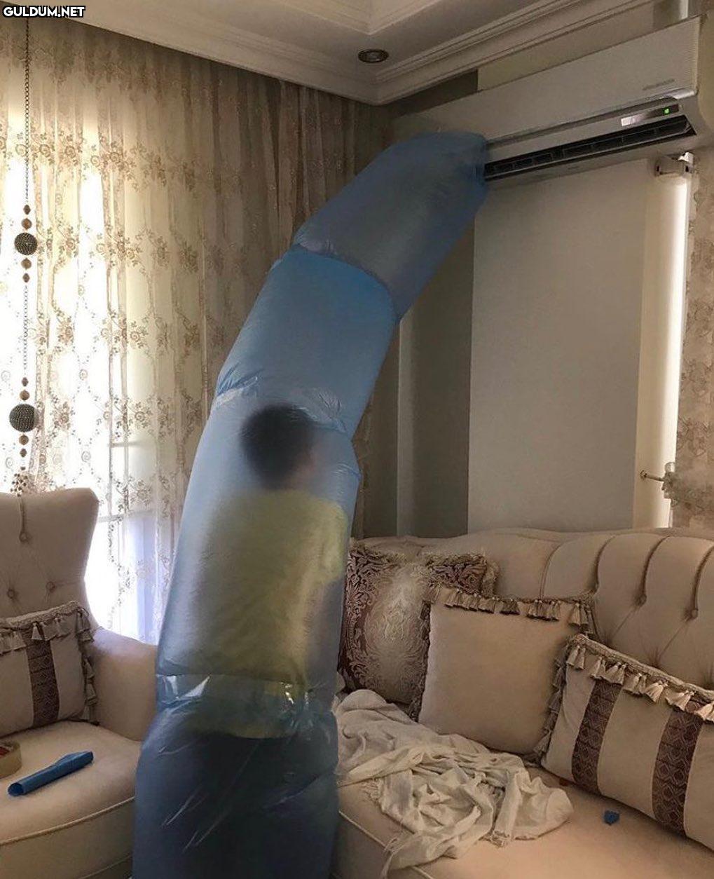 Çocuğa bak 2450 yılında...