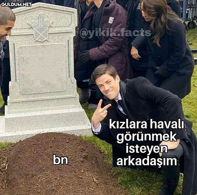 kızların yanında...