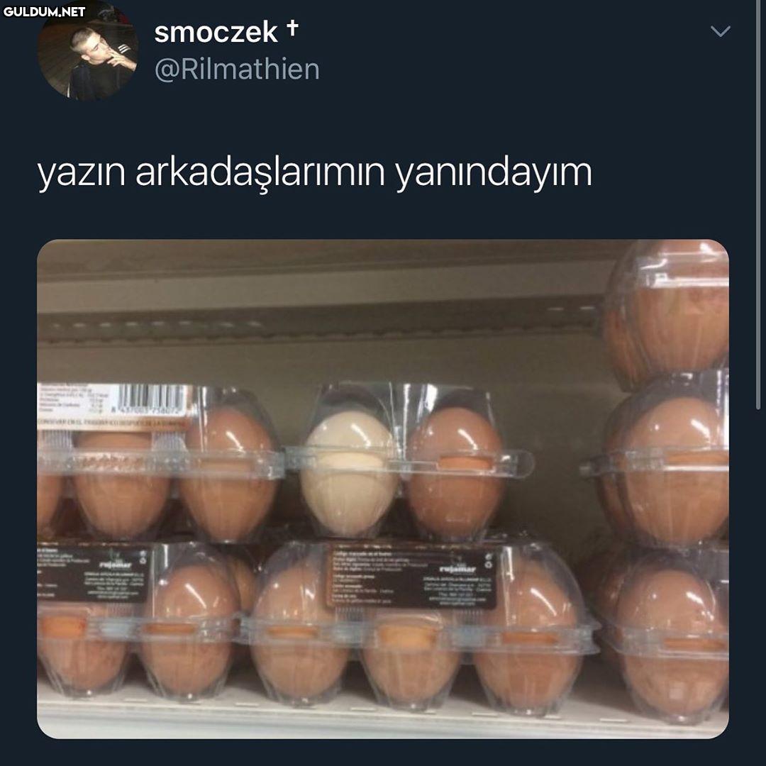 beyaz kaldık yine smoczek...