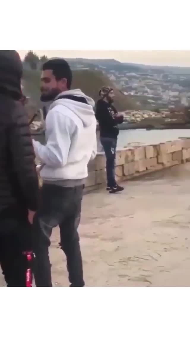 Kullanıcı, birine 'Kleindayım' diyerek cevap veriyor.
