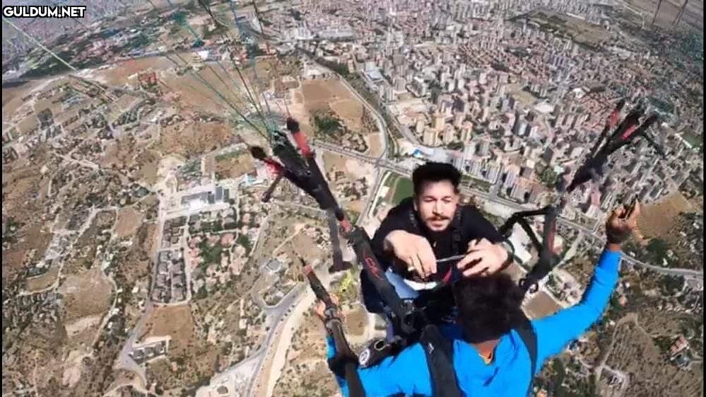 +Yıkayalım mı abi?
-Gerek...