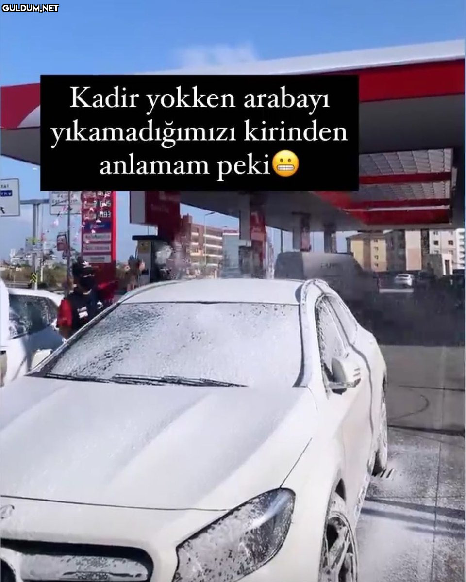 Arabanın markası gördük...