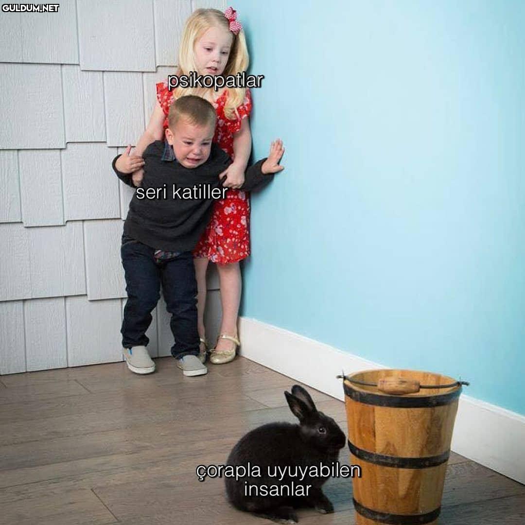 Çorapla uyuyan insandan...